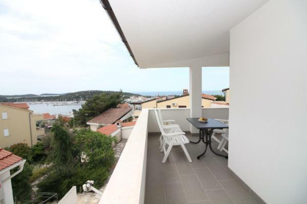Mara Apartment Rogoznica  Bagian luar foto